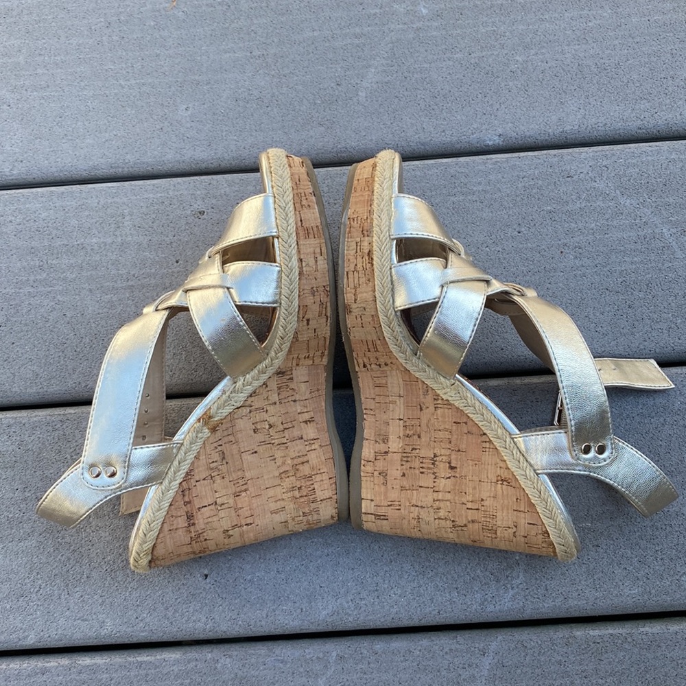 Gold Wedges